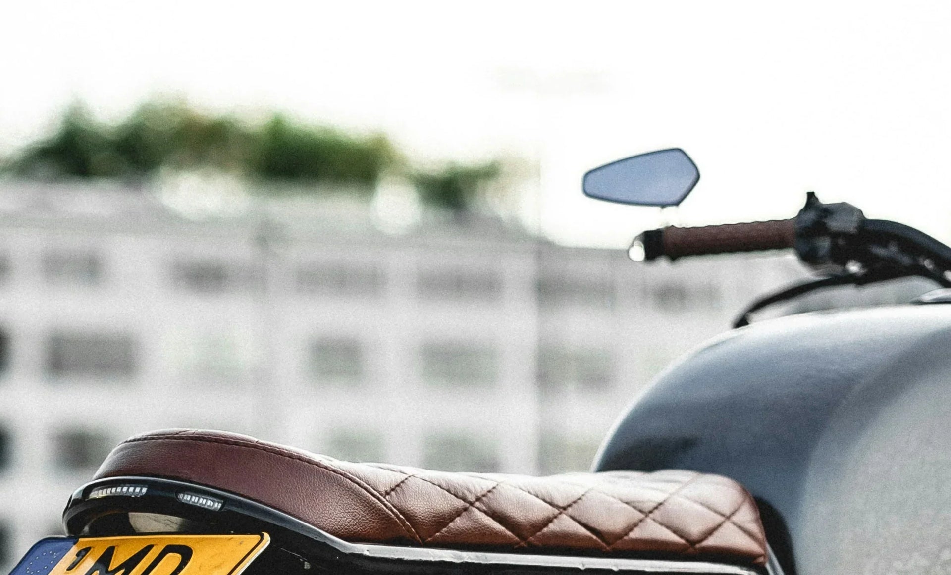 Nettoyer et entretenir correctement le cuir de moto : pour que votre équipement reste solide, sûr et beau longtemps